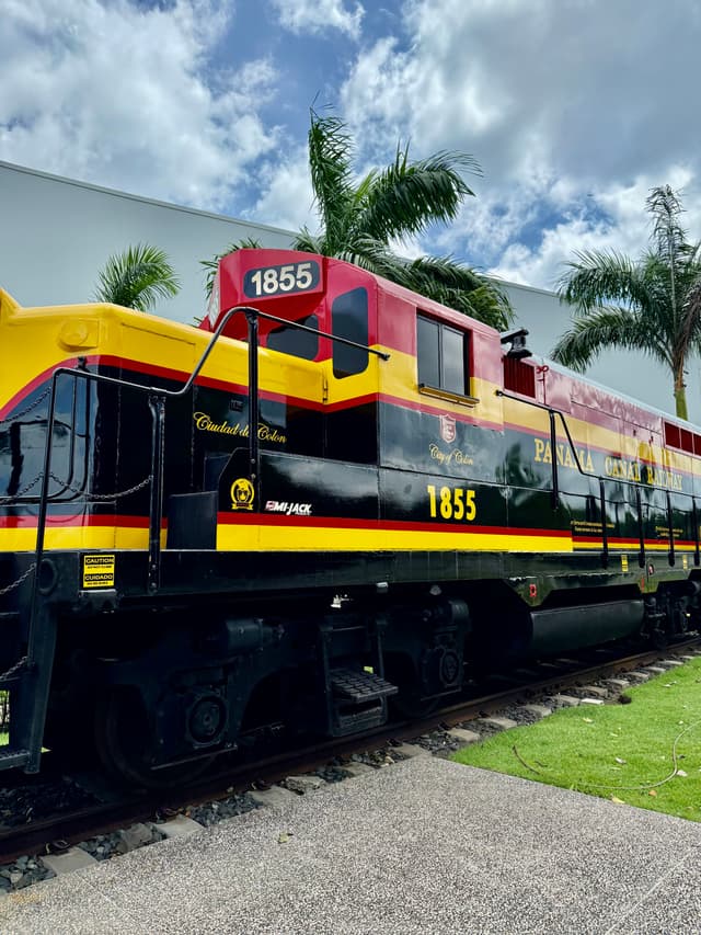 panama canal railway