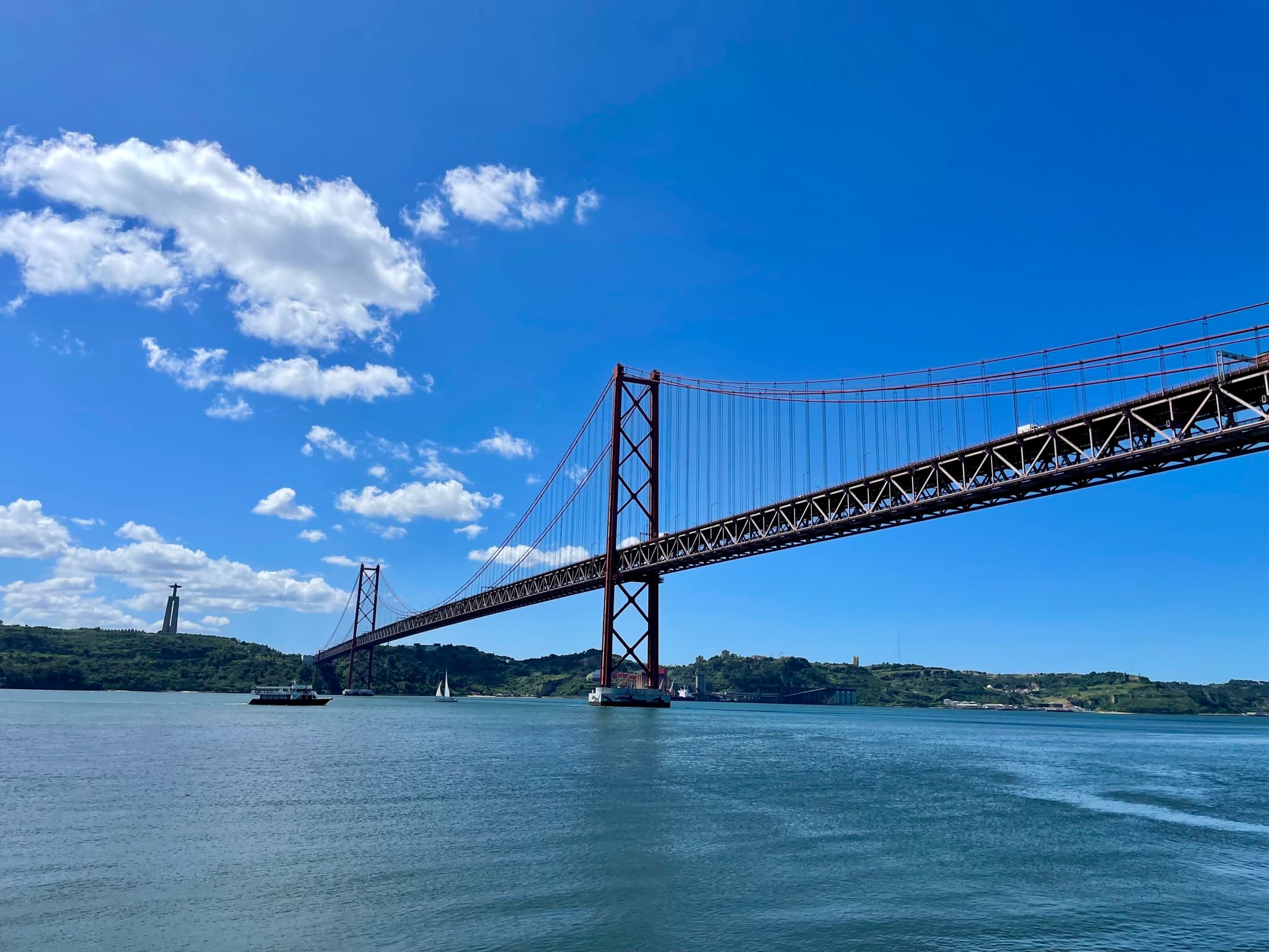 25 de Abril Bridge