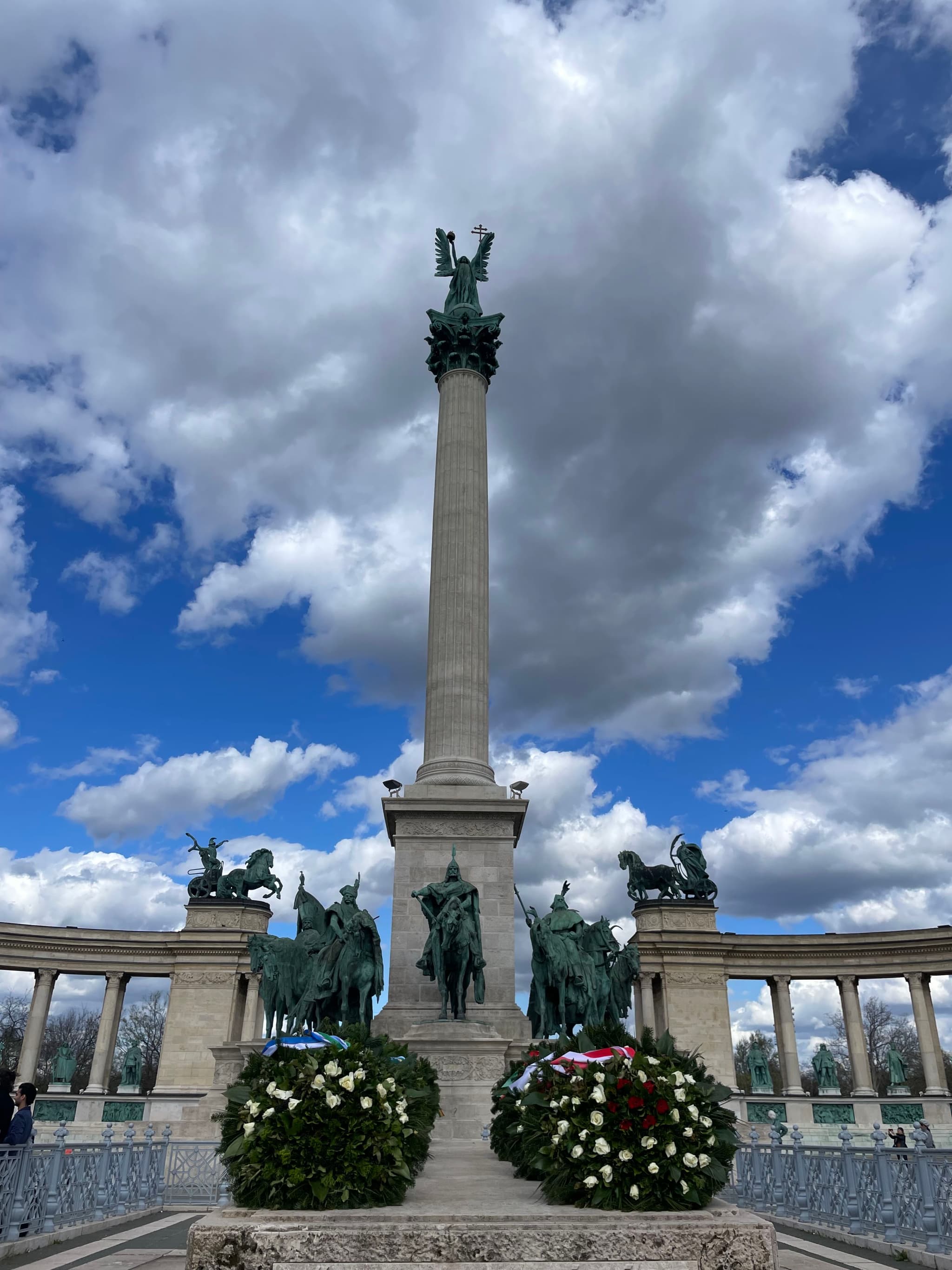 Heroes Square 